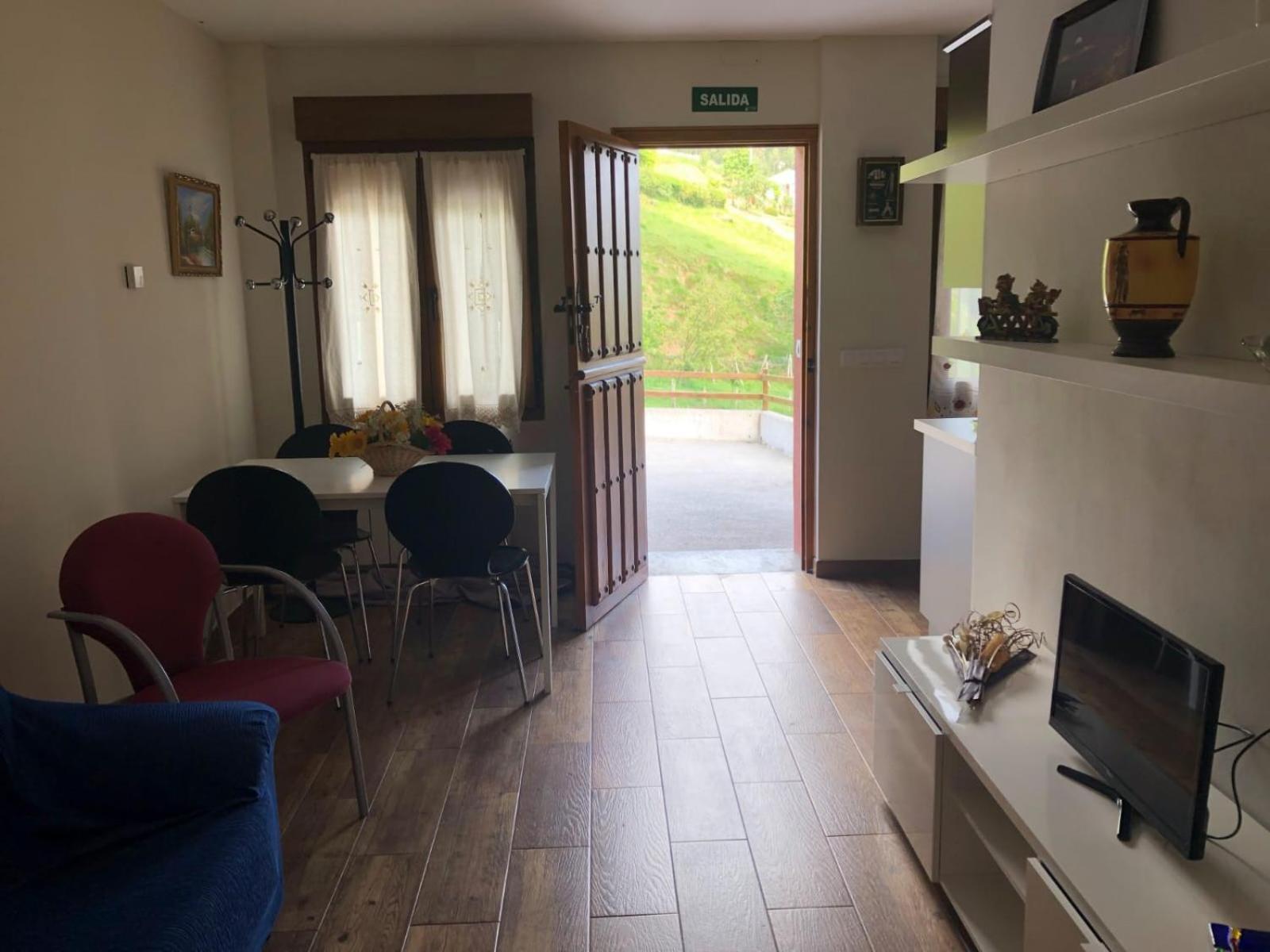 Apartamentos Miravalles A Villaviciosa  Buitenkant foto
